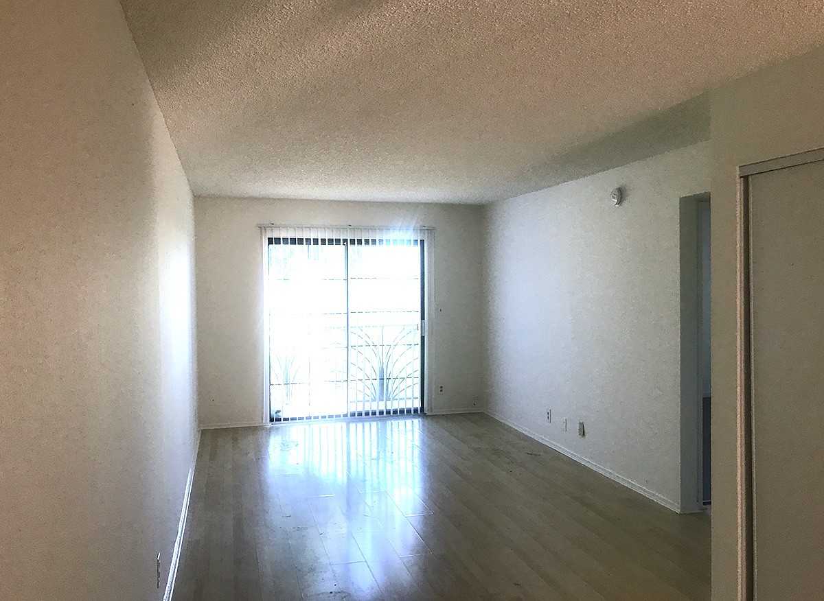 12251 Osborne Street #101 - Photo 4 of 24