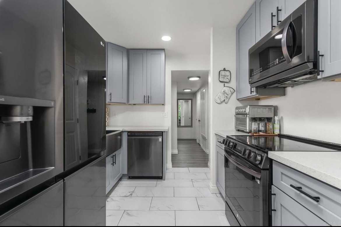 2157 Arnold Way - Photo 4 of 11