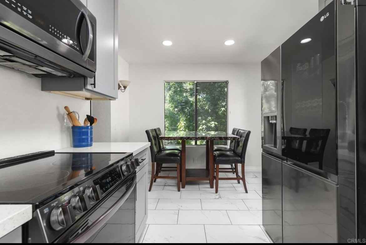 2157 Arnold Way - Photo 5 of 11