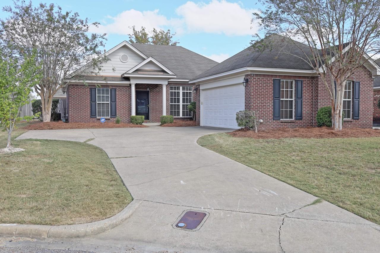 1413 Melissa Ln #NA - Photo 2 of 29