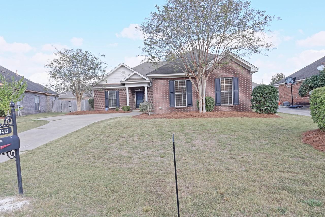 1413 Melissa Ln #NA - Photo 3 of 29