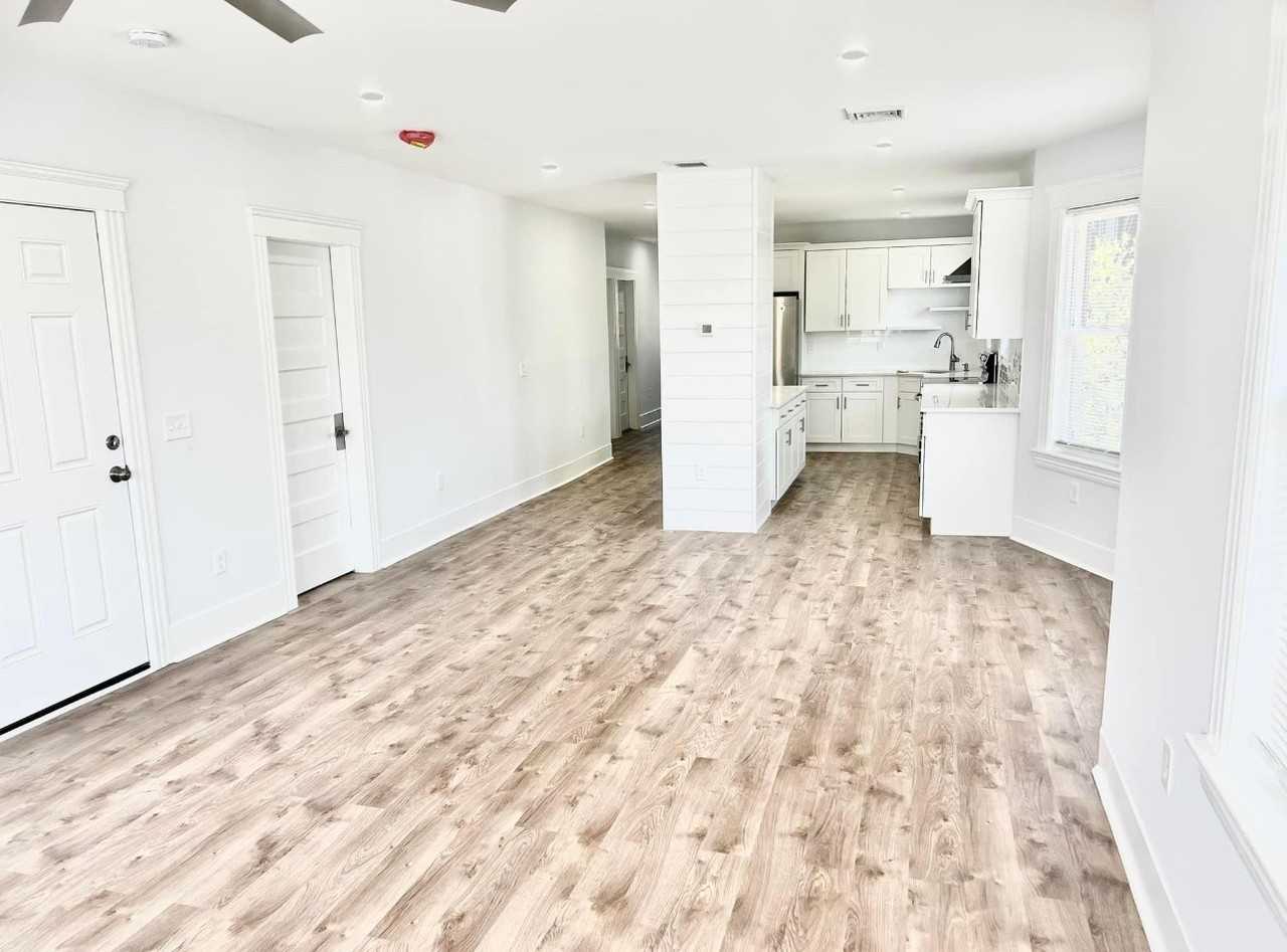 24 Windham St #3 - Photo 4 of 10