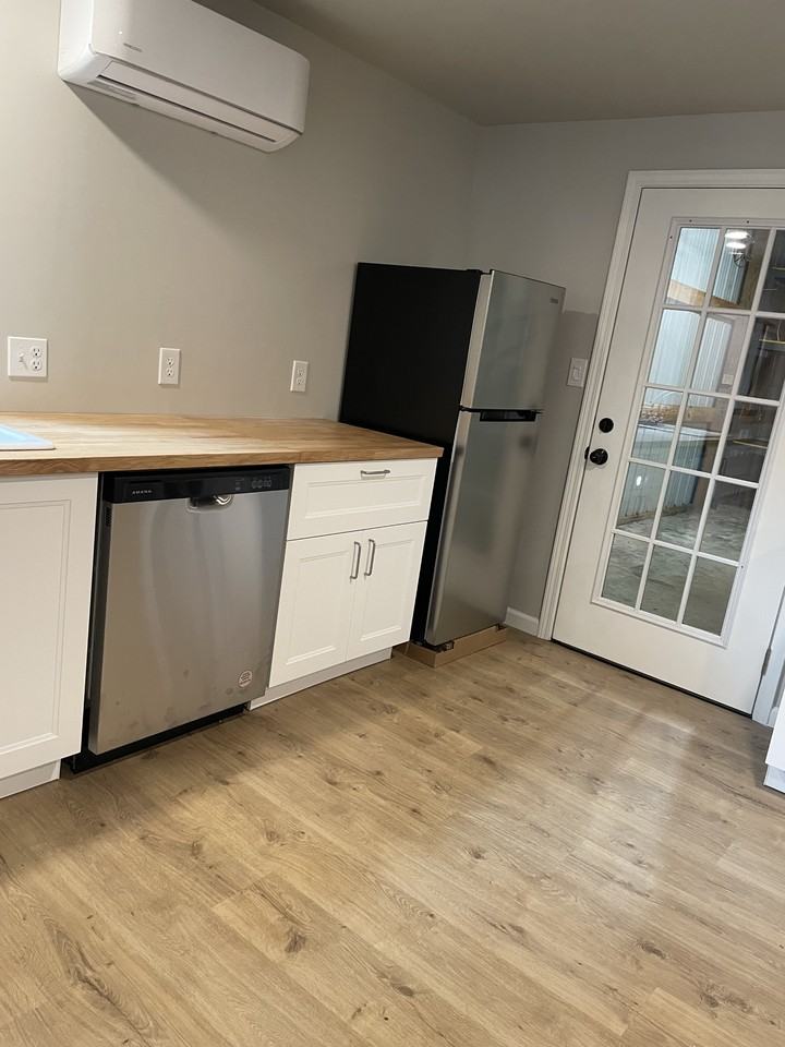 1255 Seiber Ridge Rd - Photo 2 of 19