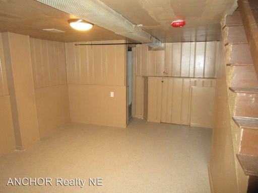1715 N Ruby St - Photo 2 of 9