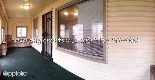 2113 E 59th St - Photo 3 of 6