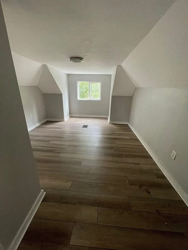 2015 Broadway Avenue #2 - Photo 3 of 9