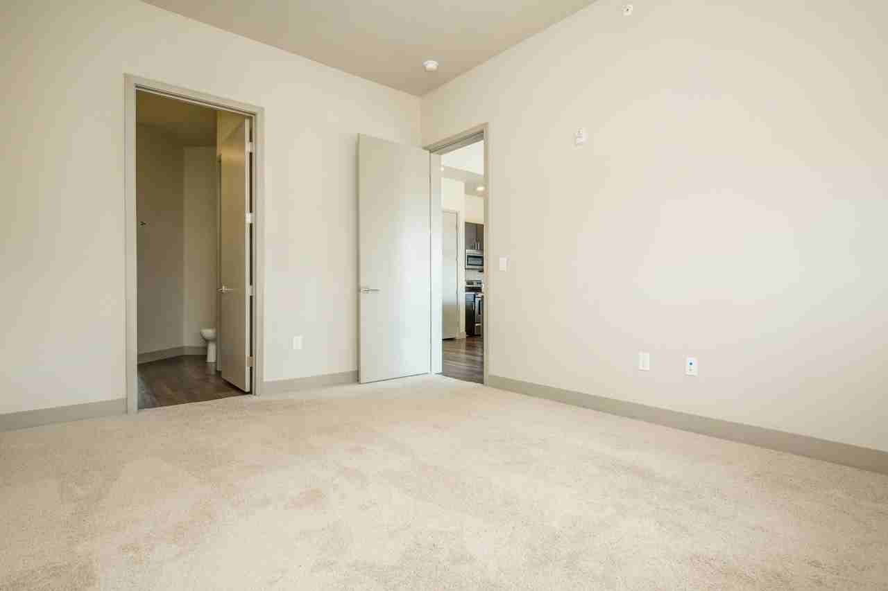 Lofts at Lincoln Station - Photo 5 of 34