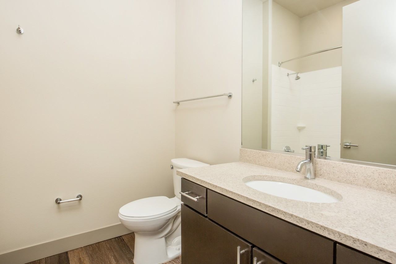 Lofts at Lincoln Station - Photo 7 of 34