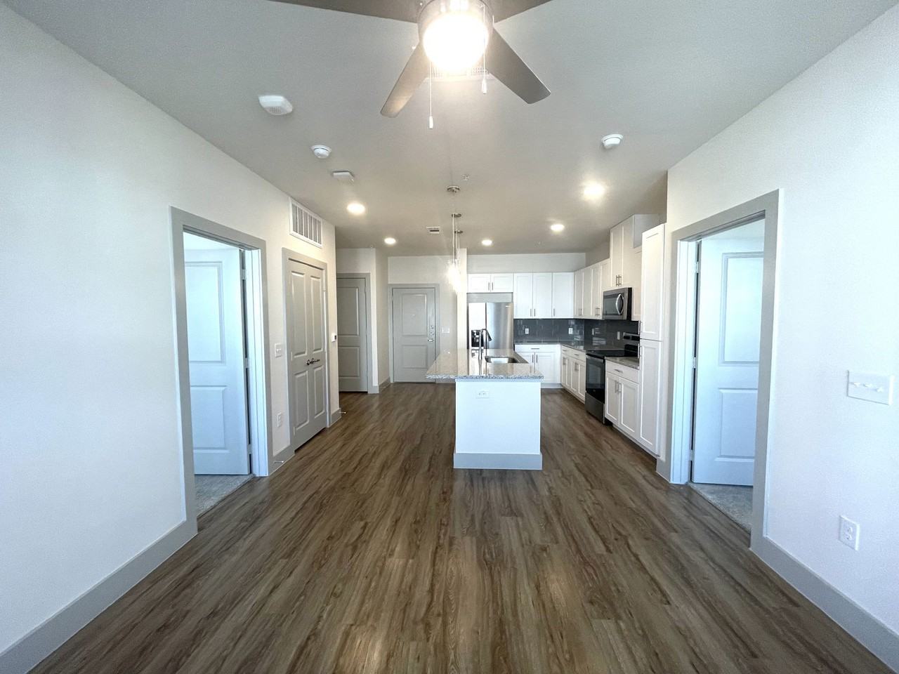 1450 South Saginaw Boulevard #3119 - Photo 2 of 8