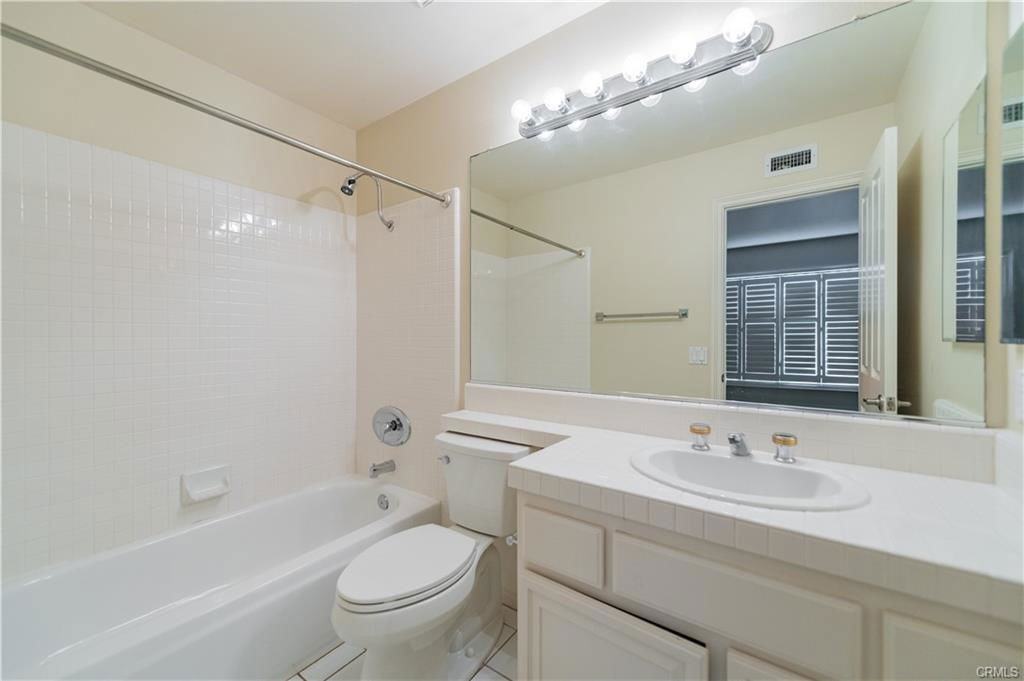 11 Pembroke Ln - Photo 2 of 8