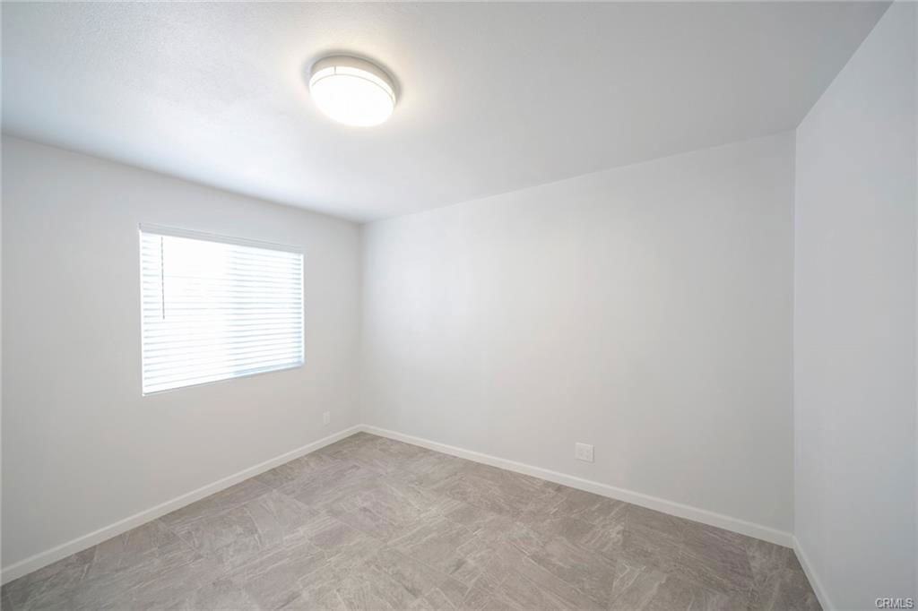 17609 Covello St - Photo 2 of 8