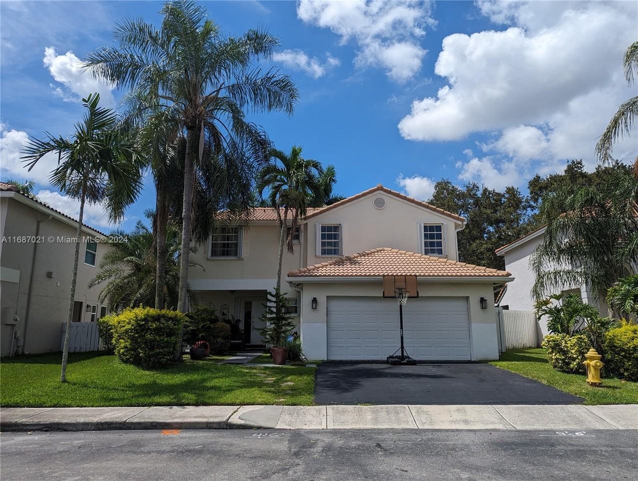 12708 Nw 11th Ct - Photo 2 of 8