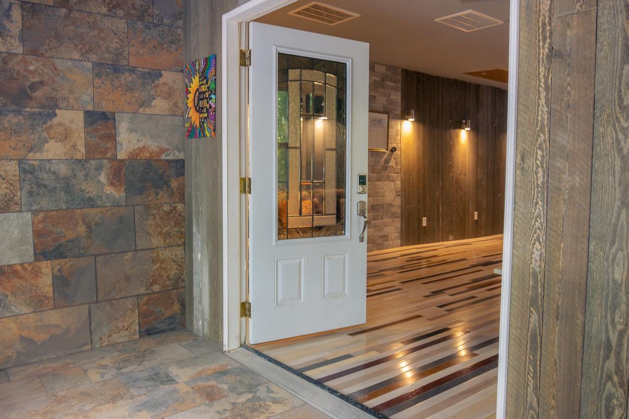 Log Cabin Dr - Photo 4 of 11