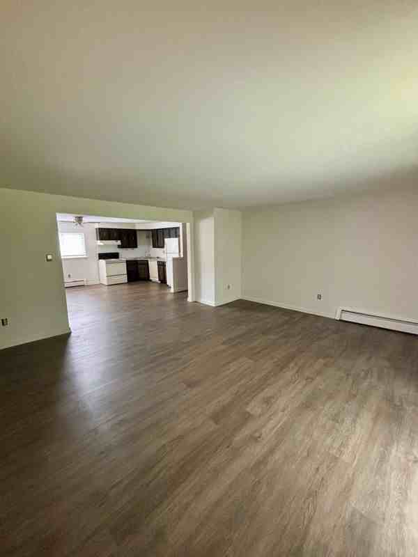 27 Losson Garden Dr ##2 - Photo 2 of 16