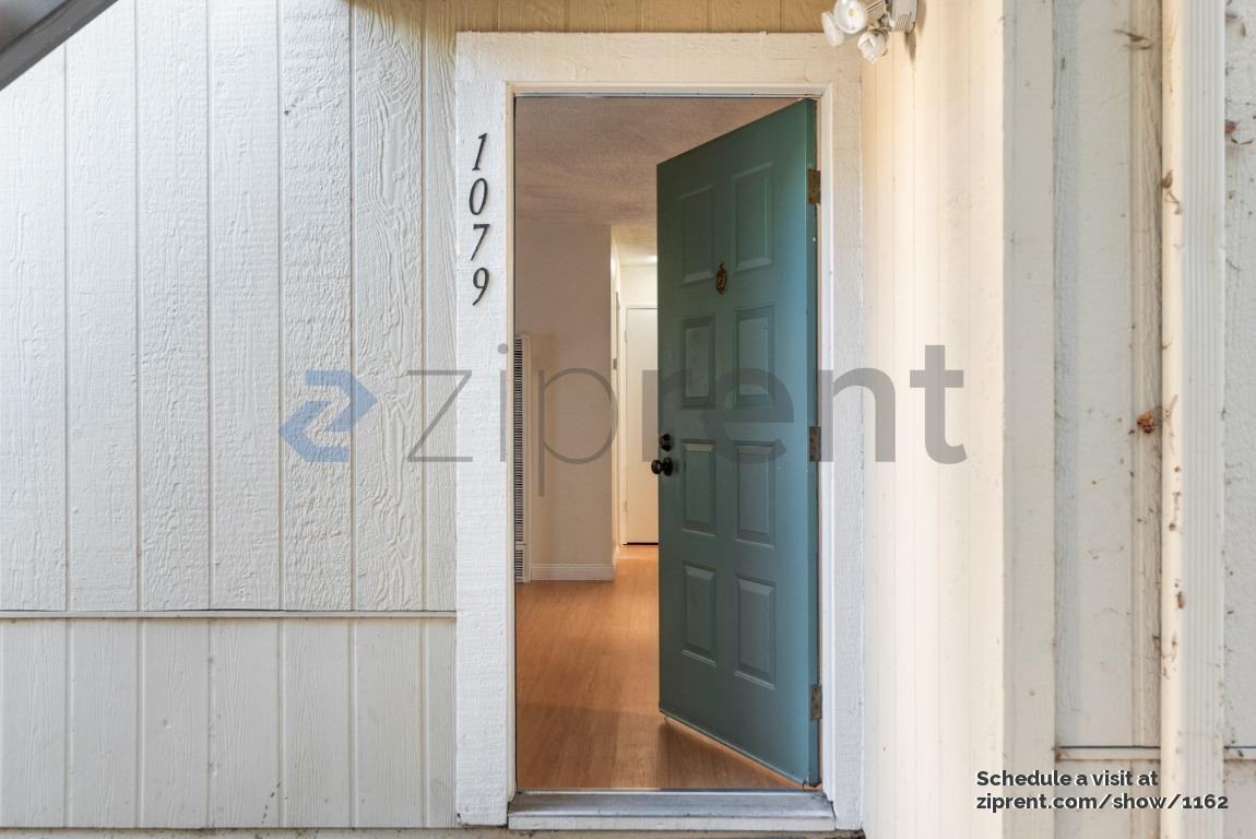 1079 Tekman Dr - Photo 2 of 20