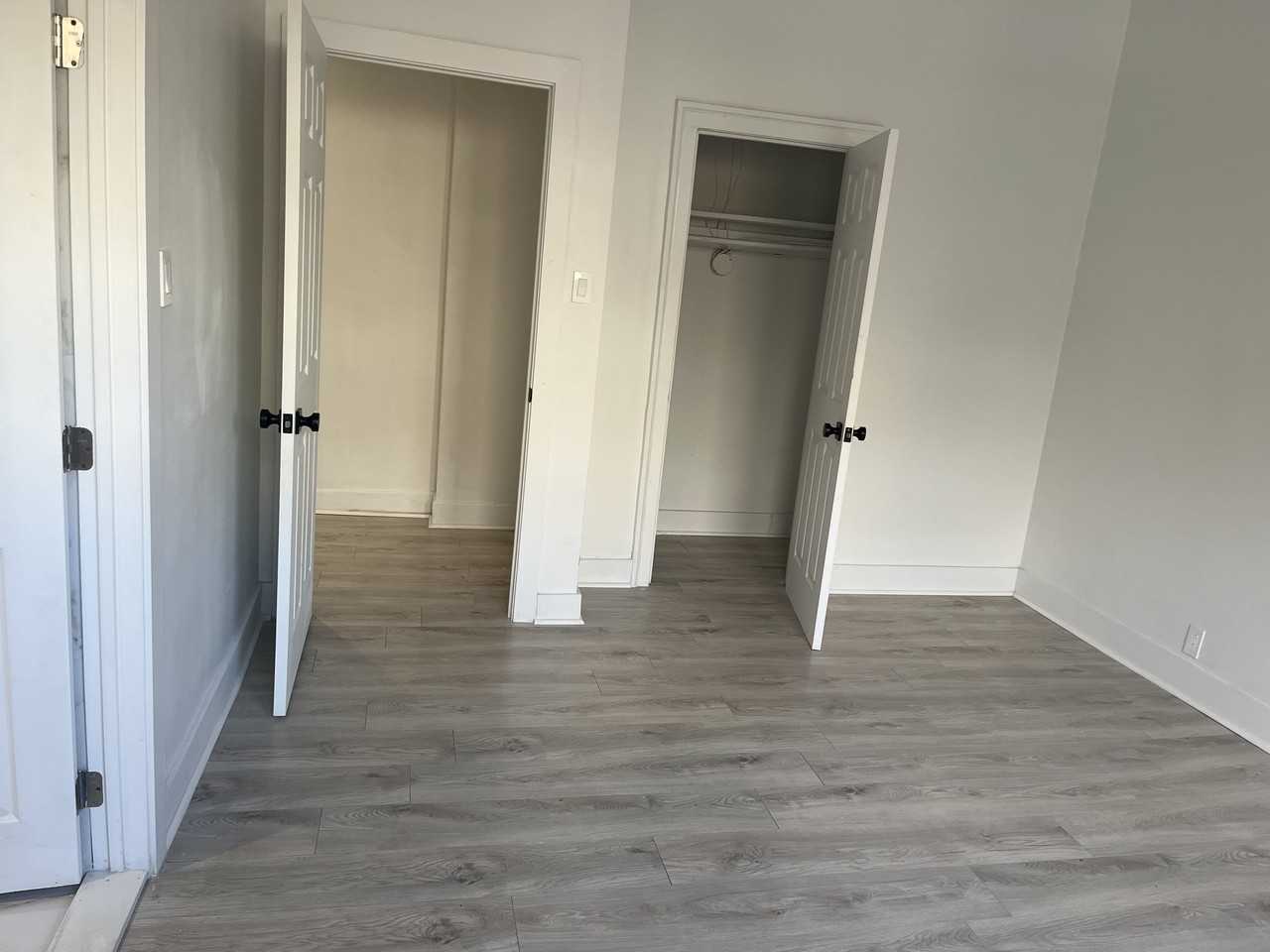 5550 Ch De La Côte-Saint-Luc - Photo 2 of 10