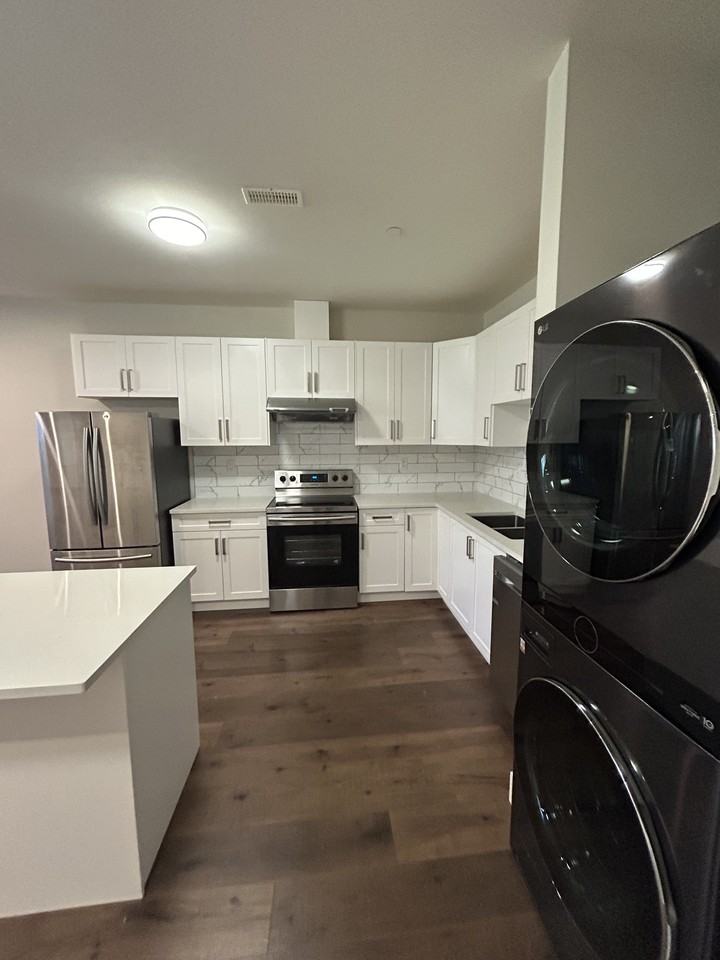 4399 Emily Carr Place - Photo 2 of 18