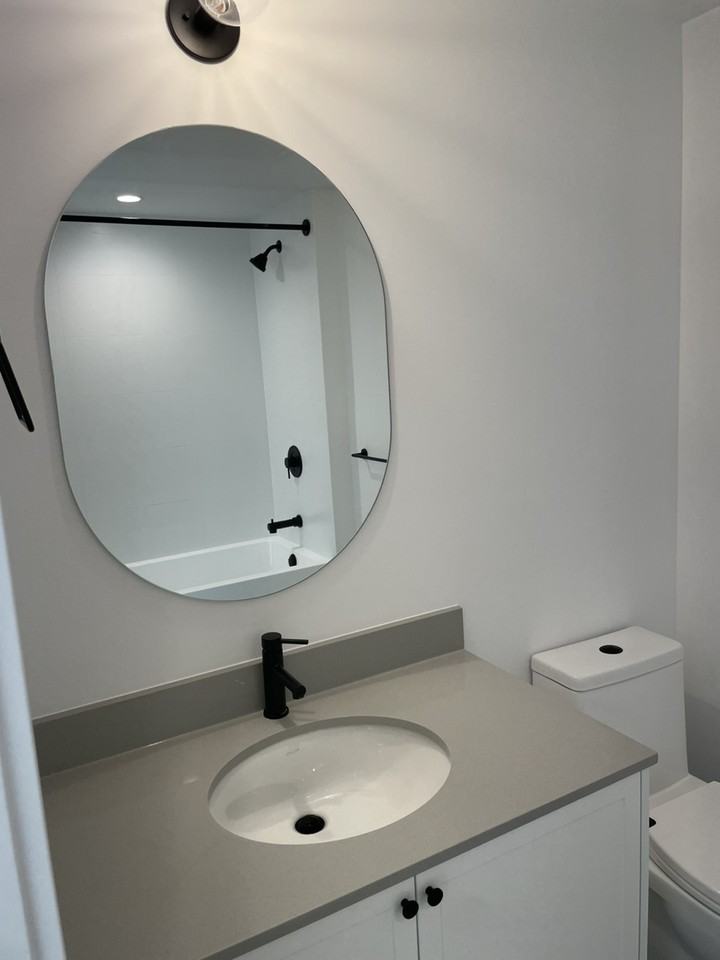 320 Tsawwassen Beach Rd - Photo 2 of 17