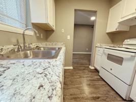 featured image of 900 Division St