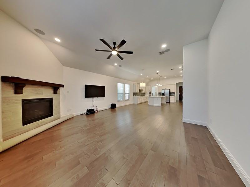 2137 Triton Dr - Photo 2 of 19