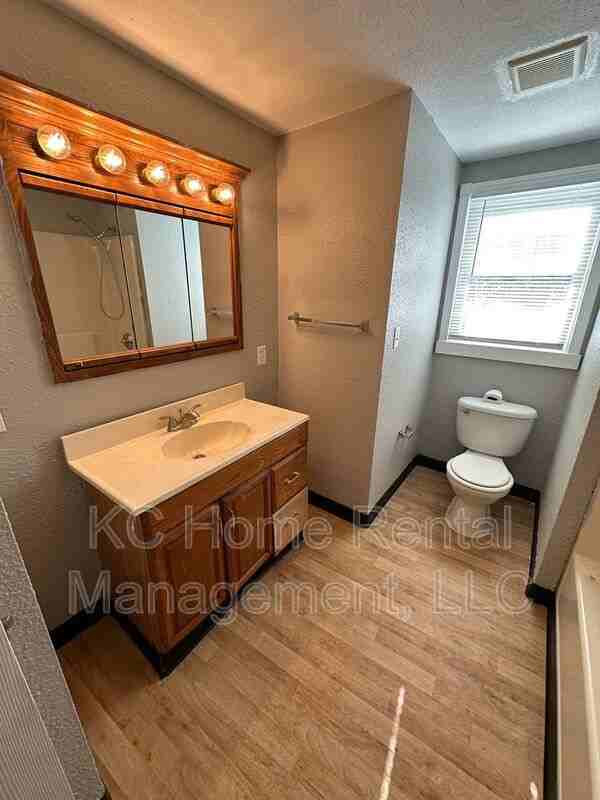 23807 Central Ave - Photo 3 of 22