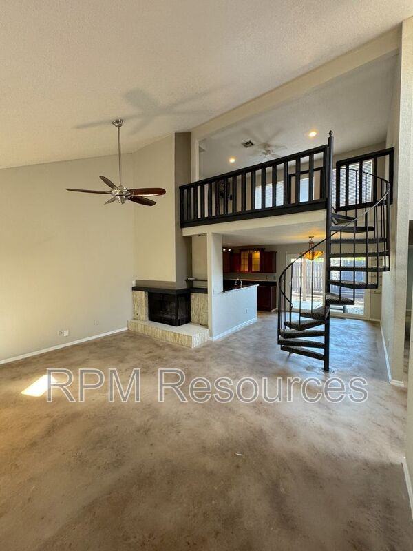 12424 Acadia Ct - Photo 2 of 15