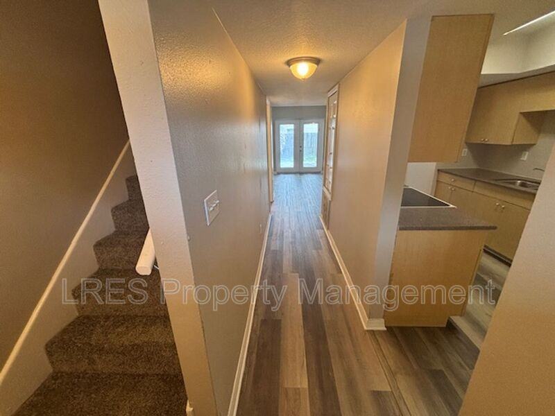 1601 Terrace Dr - Photo 2 of 24