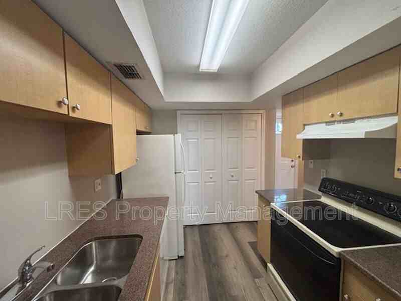 1601 Terrace Dr - Photo 5 of 24