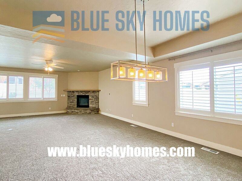 1350 W Coastal Dr - Photo 3 of 18