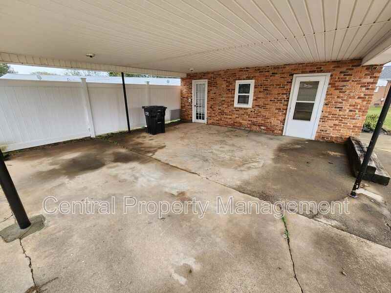 904 East Georgia Road - Photo 4 of 15