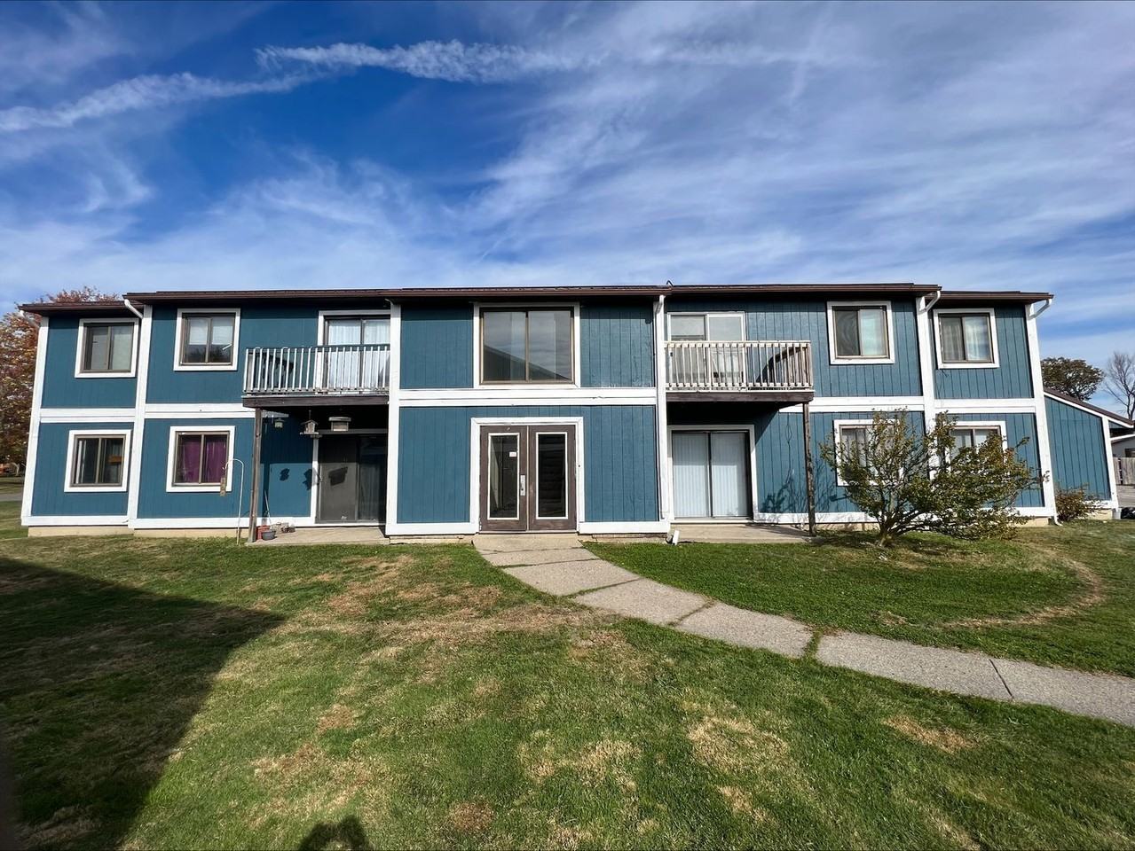 400 Oak Trl - Photo 4 of 31