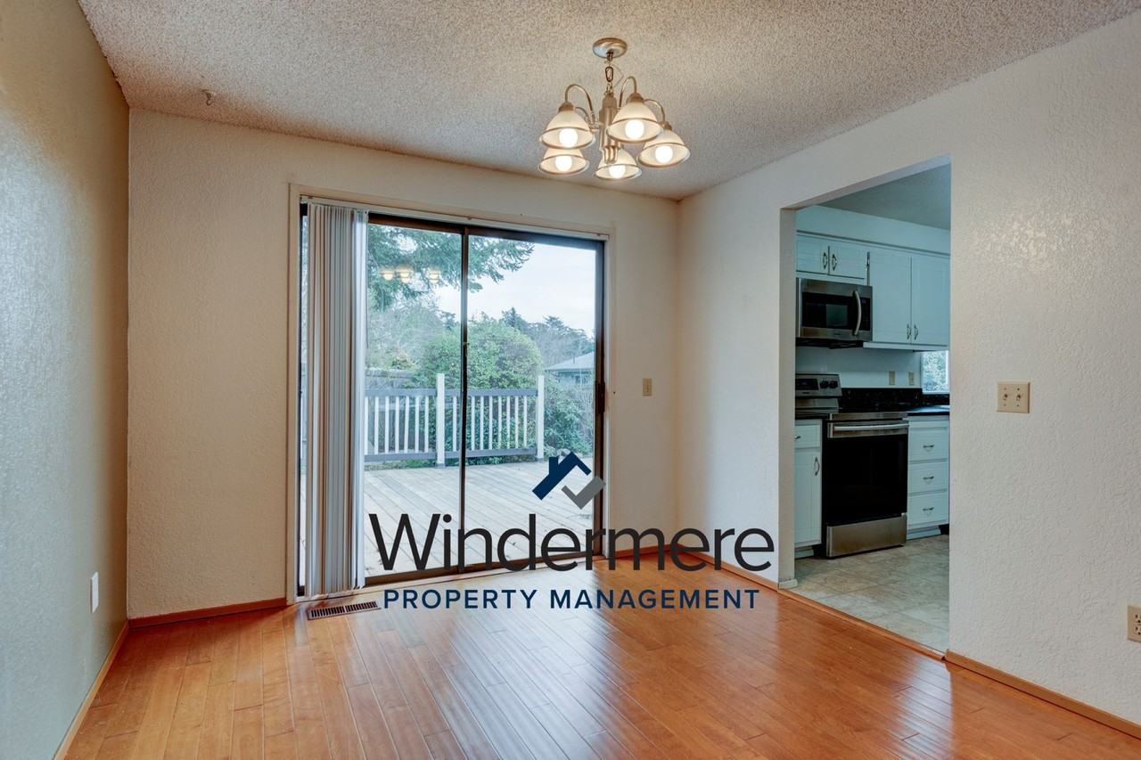 396 Nw Fairhaven Dr - Photo 6 of 35