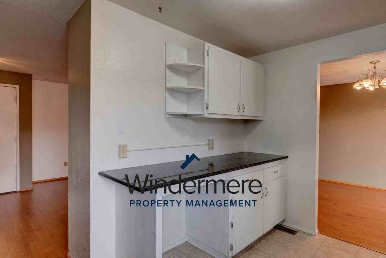 396 Nw Fairhaven Dr - Photo 5 of 35