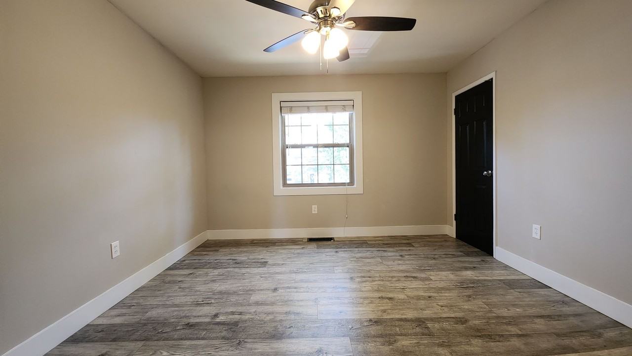 550 S. Clay - Photo 5 of 12