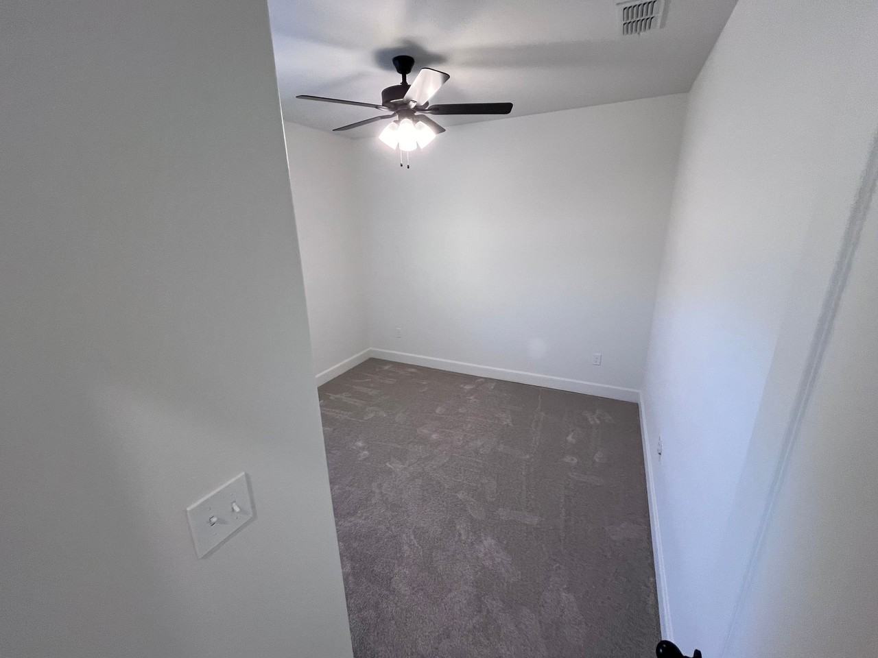 7124 22nd Street - Photo 6 of 22