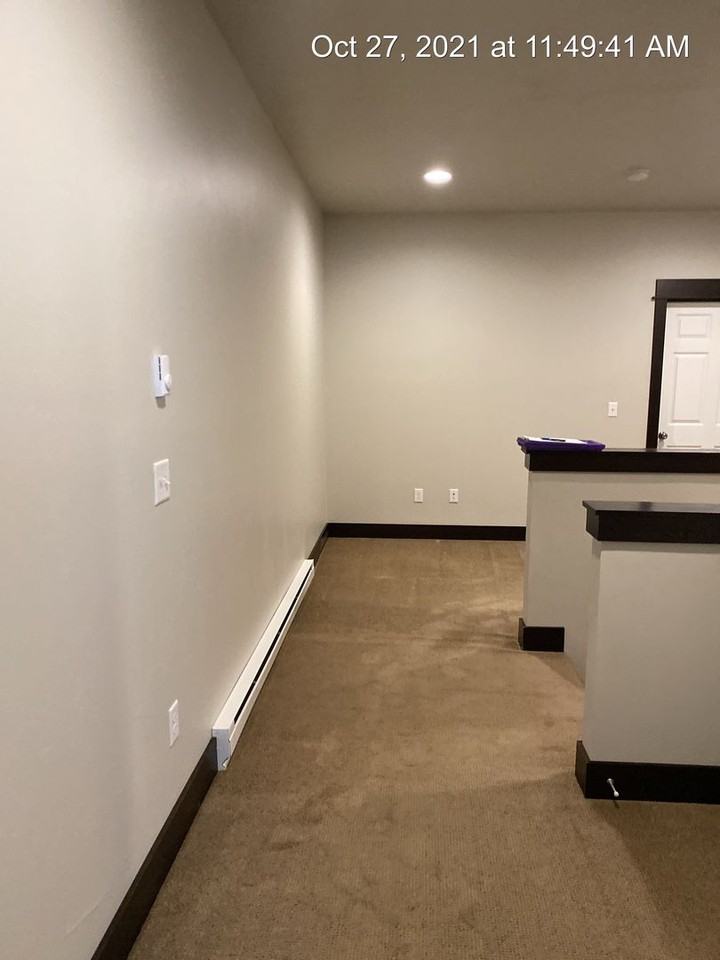 THI205Woodenshoe - Photo 3 of 26