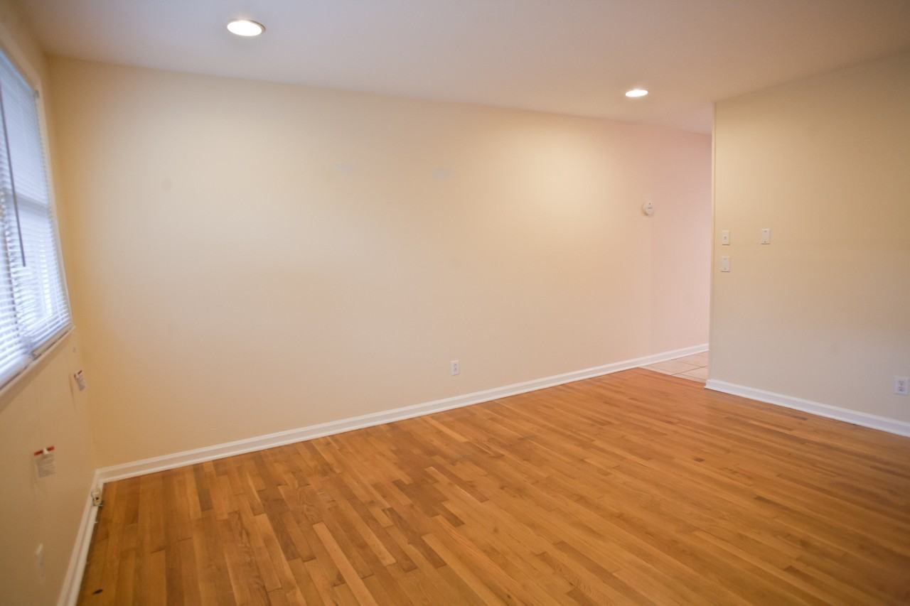 611 Hillsborough St #2 - Photo 3 of 12