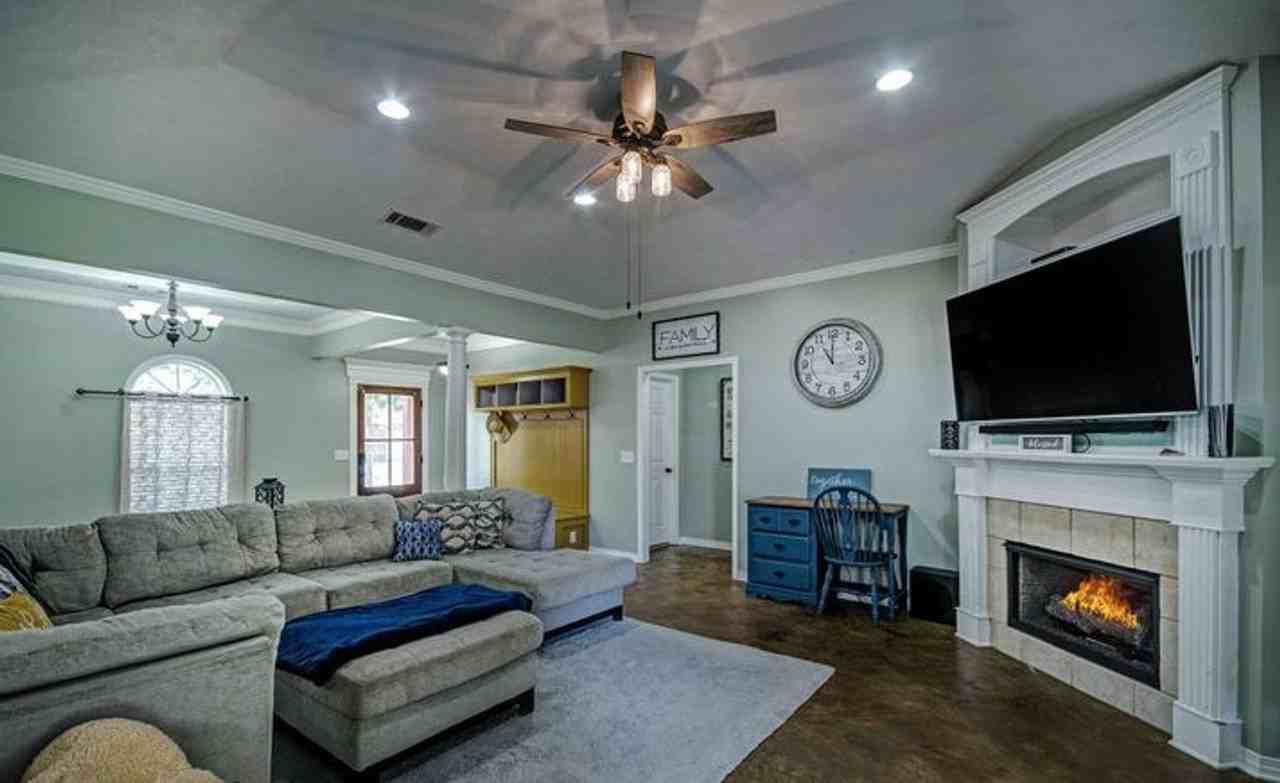 161 Harvey Xing - Photo 3 of 7