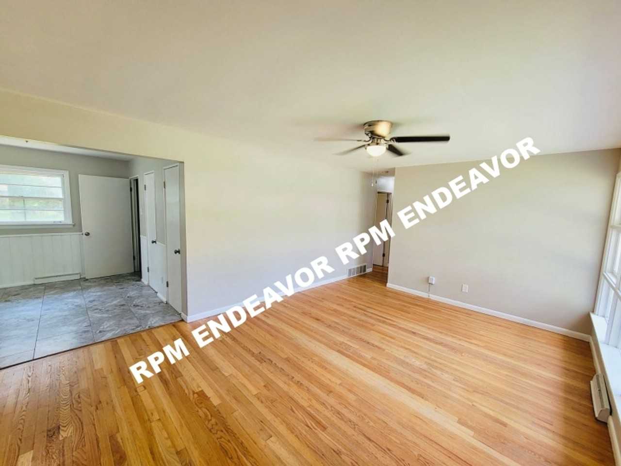 3928 Tipton Dr - Photo 2 of 20