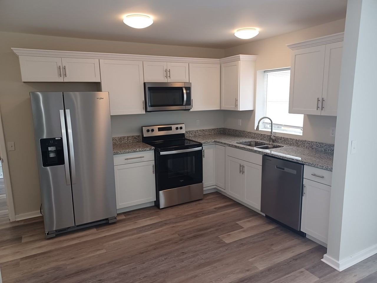 5869 White Sands Rd Apt A - Photo 7 of 29