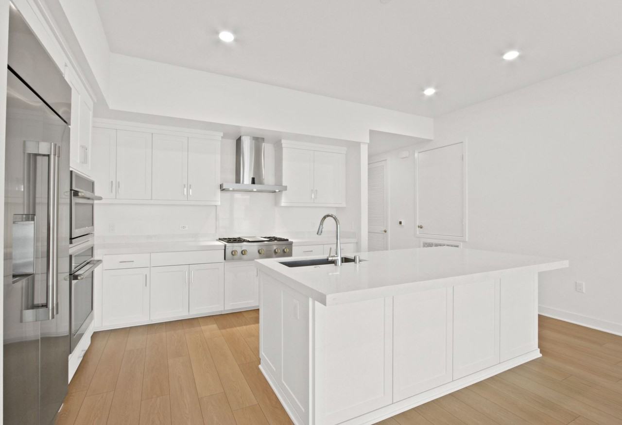 2510 Rivington - Photo 5 of 19