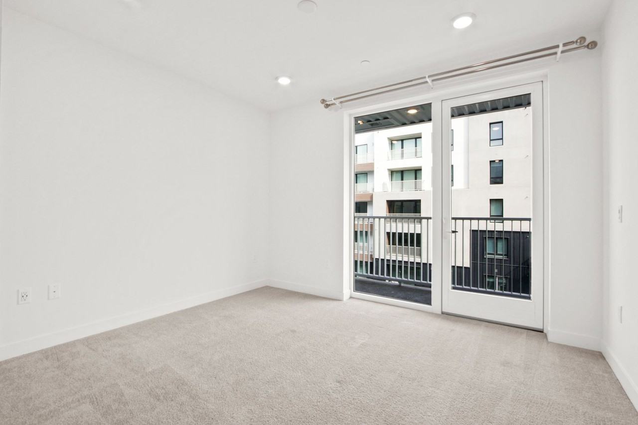 2510 Rivington - Photo 7 of 19