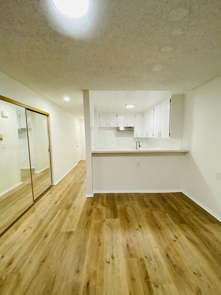 MC 2485 Sawtelle Properties, LLC - Photo 4 of 23