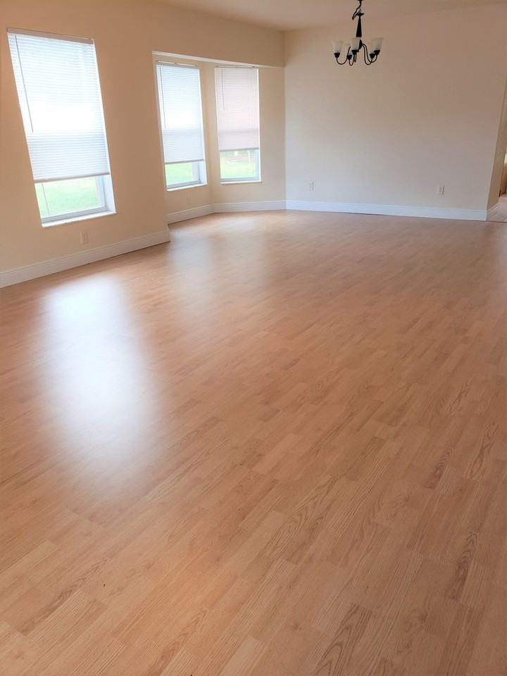 715 N Vermeer Way - Photo 3 of 11