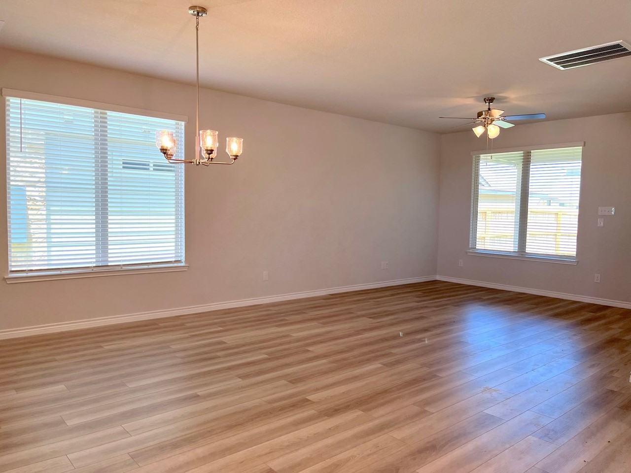 803 Double Mountain Rd - Photo 5 of 17