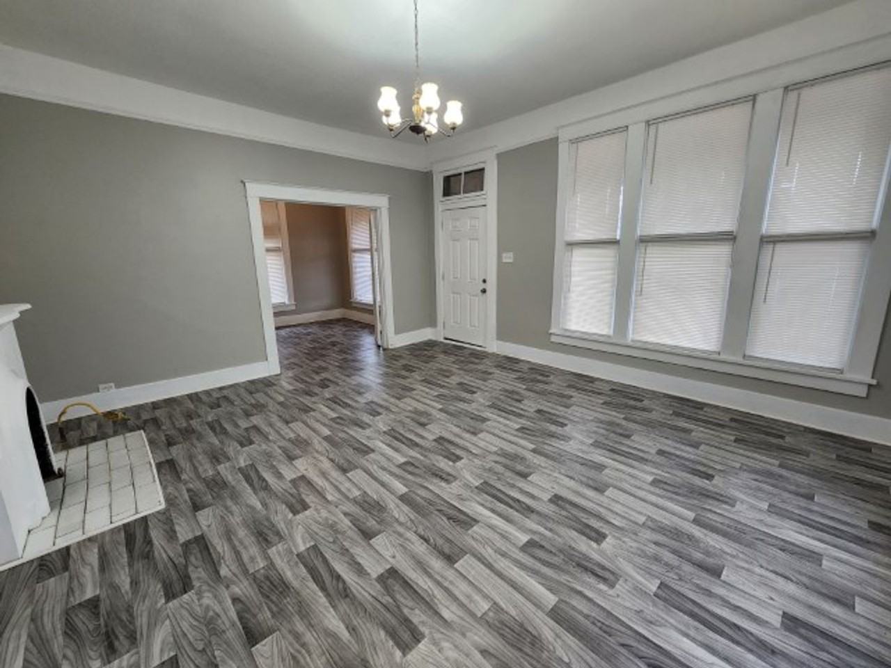 1712 Pike Ave - Photo 2 of 23