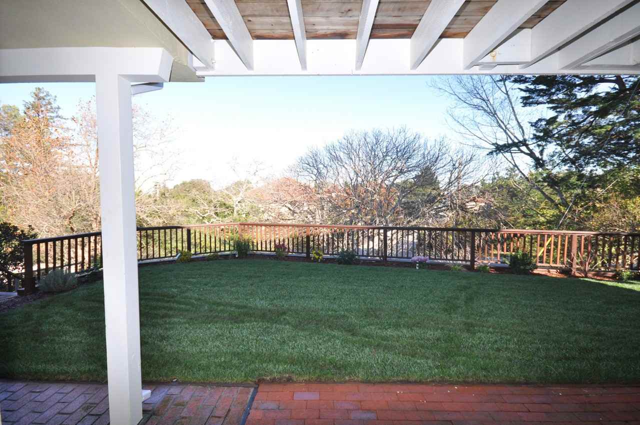 1348 Skyview Dr - Photo 2 of 29