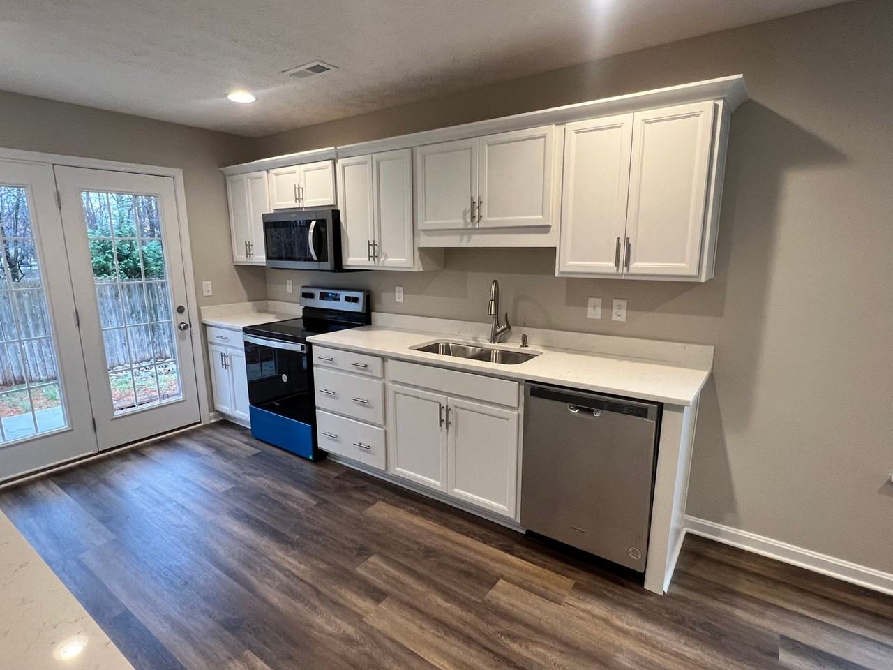 8211 Arbor Meadow Way - Photo 2 of 13