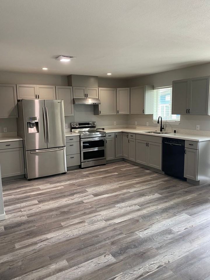 921B Jefferson St - Photo 3 of 17