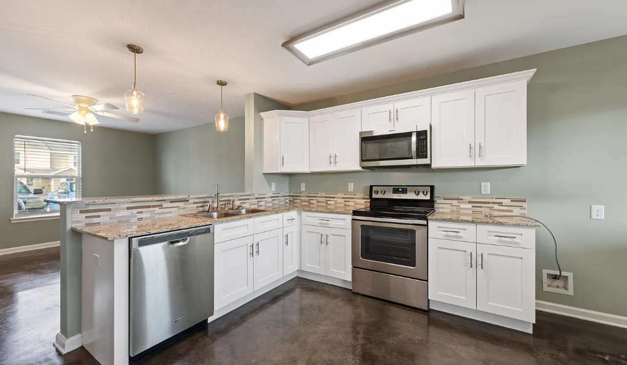 1619 Dehart Dr - Photo 2 of 20